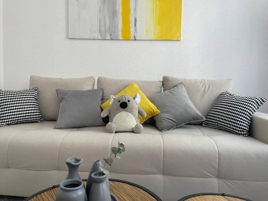 Lucky Stays Ls01 - Vollausstattung - Zentrum - Aufzug - Grosse Kueche - 2 Zimmer - Smart-Tv Magdeburg Kültér fotó